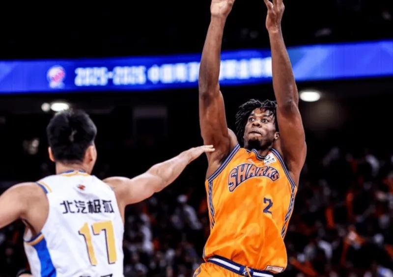 开云赛事公司-上海86-67北京3喜1忧!白边蜕变,刘铮刘礼嘉回暖,弗格换了吧!